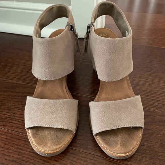 Toms high heel sandals - worn 2x - like new!! 7.5 - Picture 1 of 5
